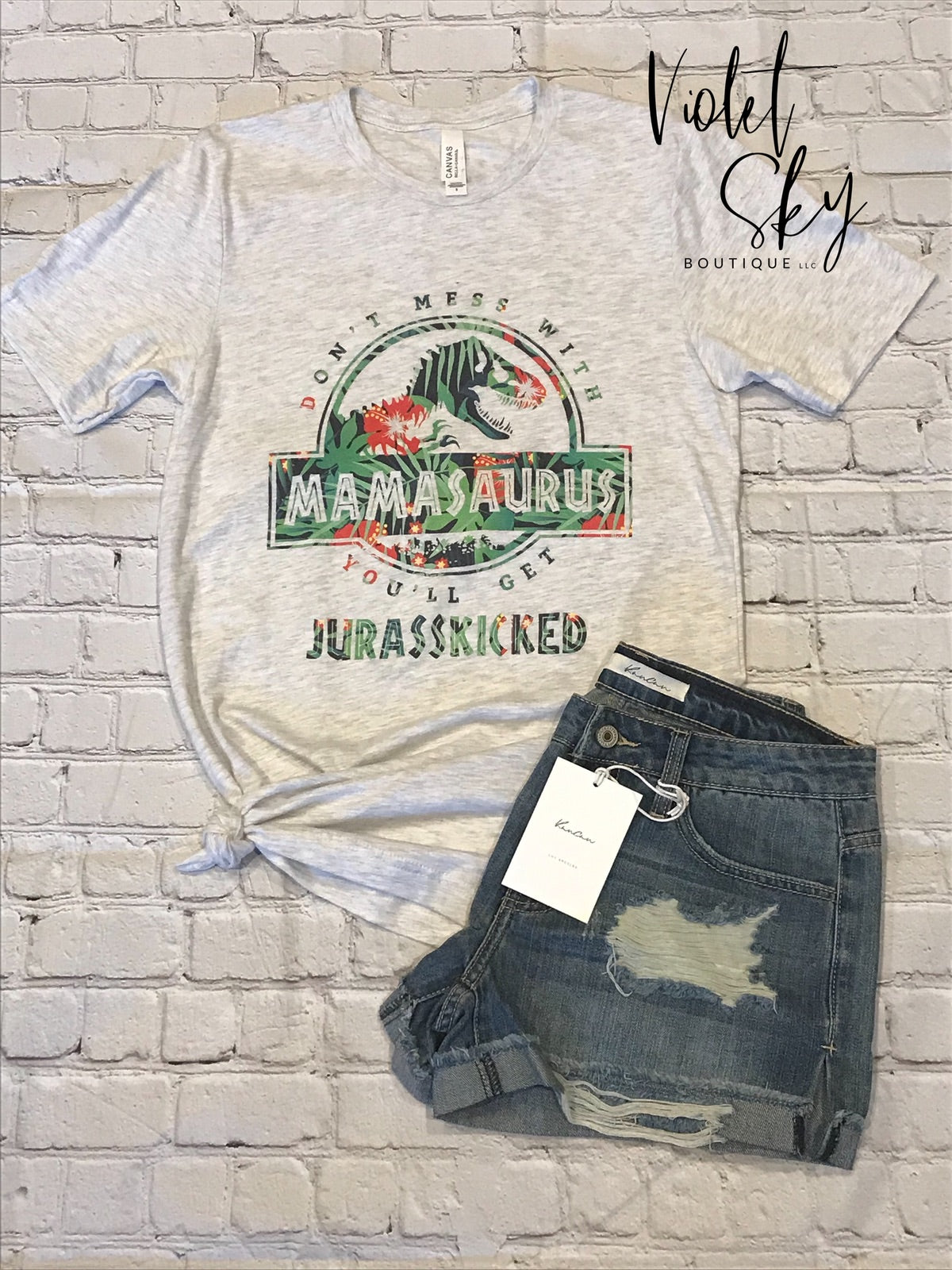 Mamasaurus Tee